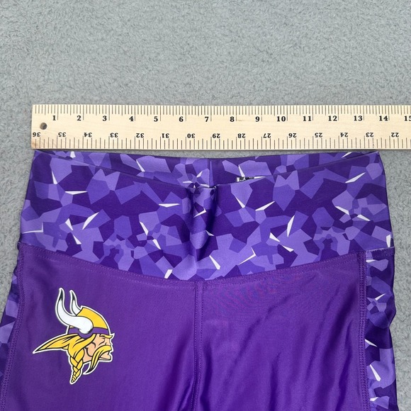 Minnesota Vikings Leggings Women's Size XL Activewear NFL Team Purple Mosaic - Picture 8 of 10
